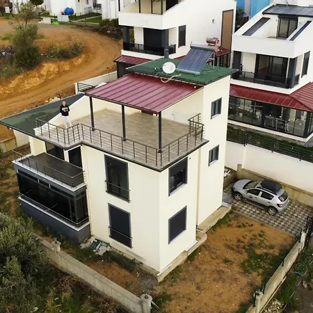 Vila Arzu *